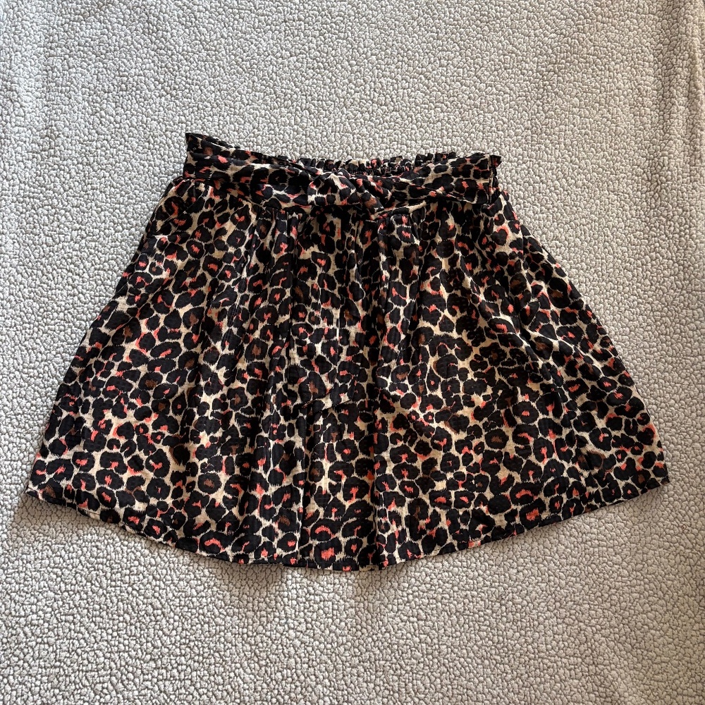 Leopard skirt with bow
